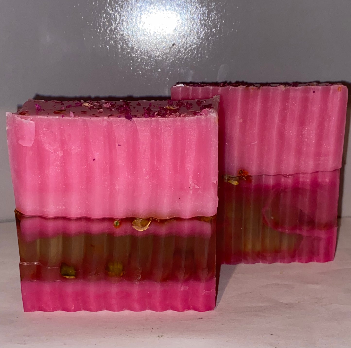 Pink Malaya/Feminine scent